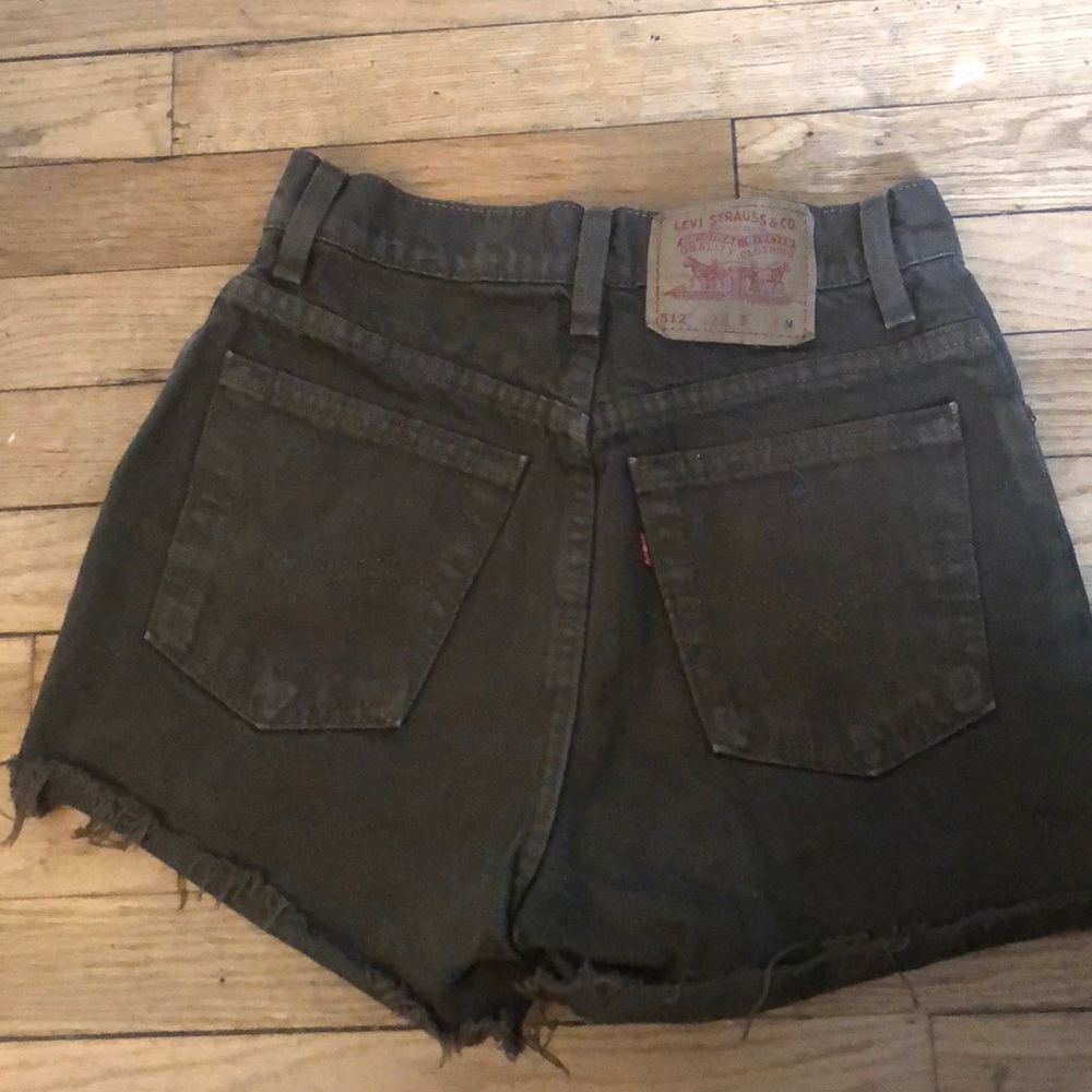 ~ vintage Levi’s army green cut-off shorts ~